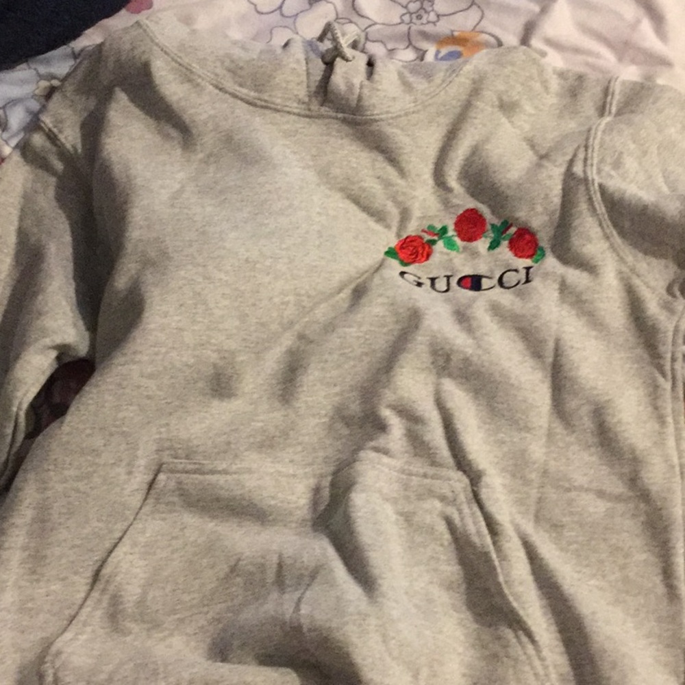 Brand new rose sweater